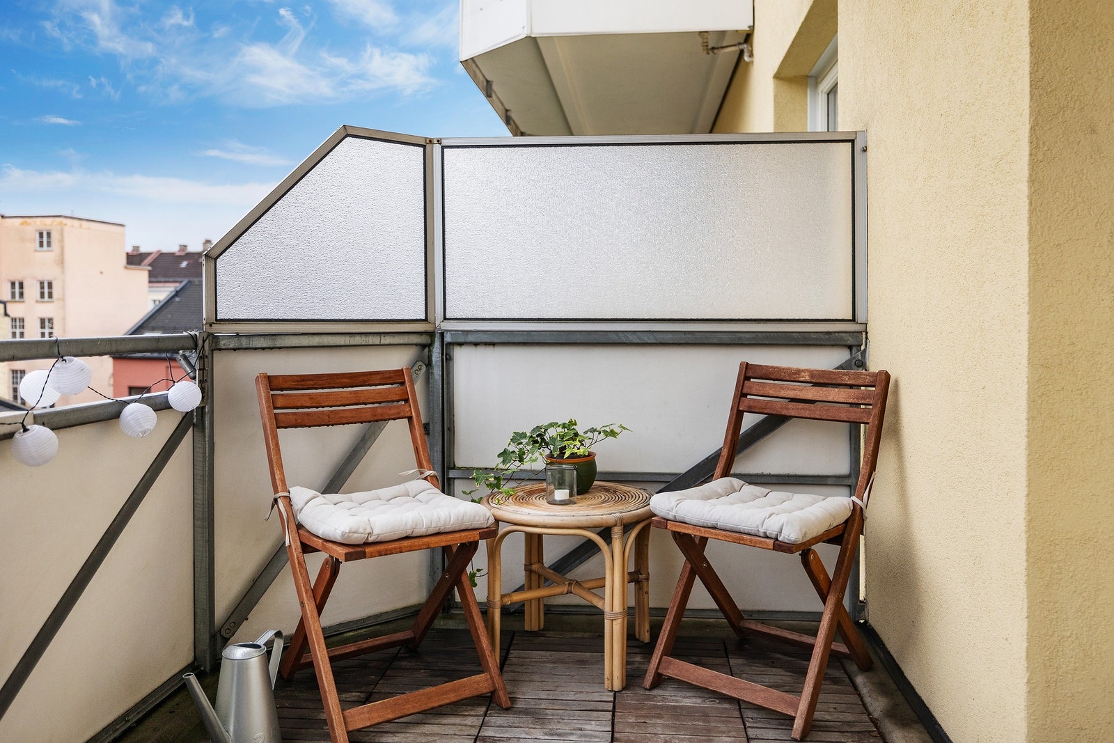 Her kan du spise frokost i solen, nyte en god bok eller invitere til sommerlige sammenkomster. Galleribilde