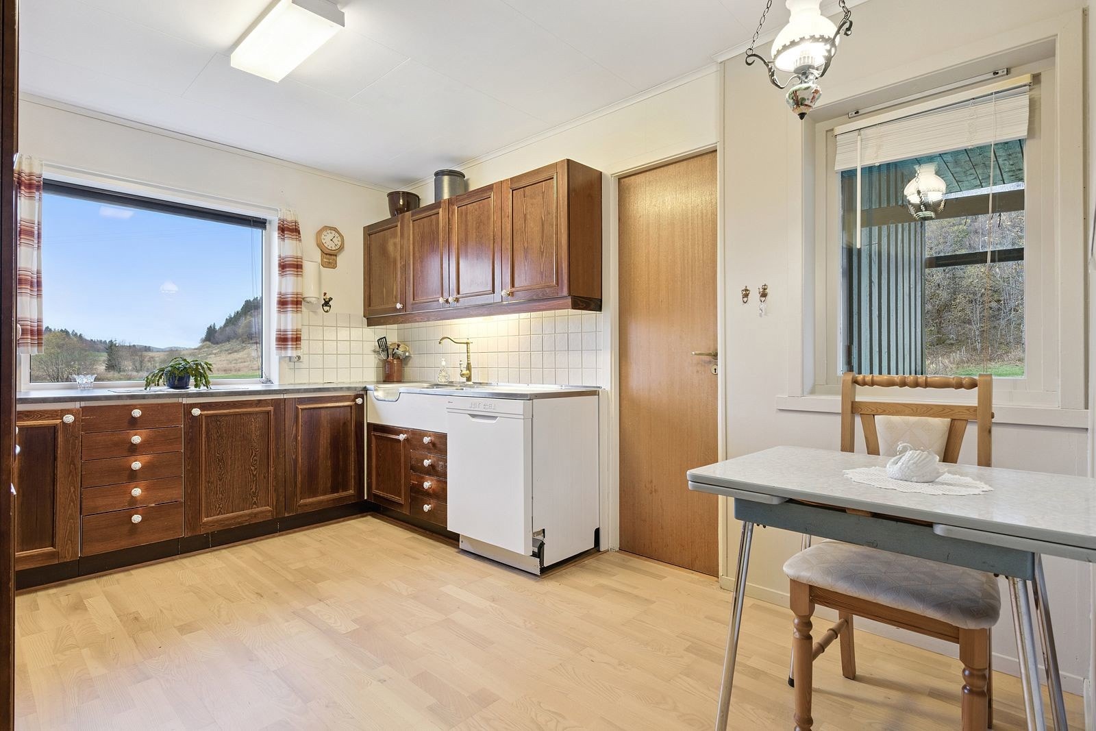 Kjøkken - Her har du også adkomst til vaskerom Galleribilde