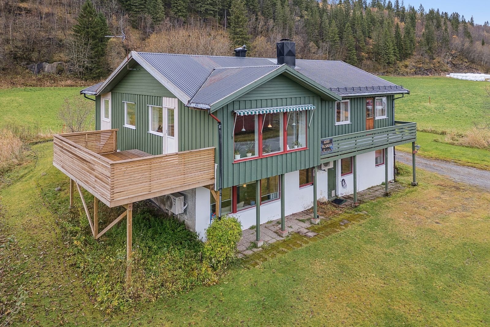 Velkommen til Leirfjordveien 328! Galleribilde