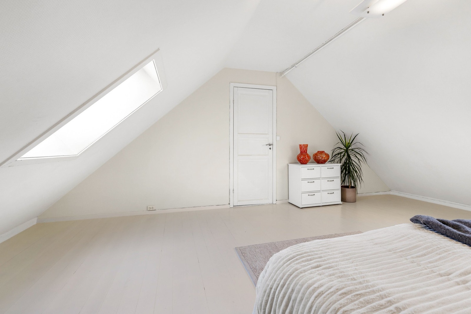 Det gjøres oppmerksom på at soverommet på hemsen ikke er godkjent for varig opphold Galleribilde