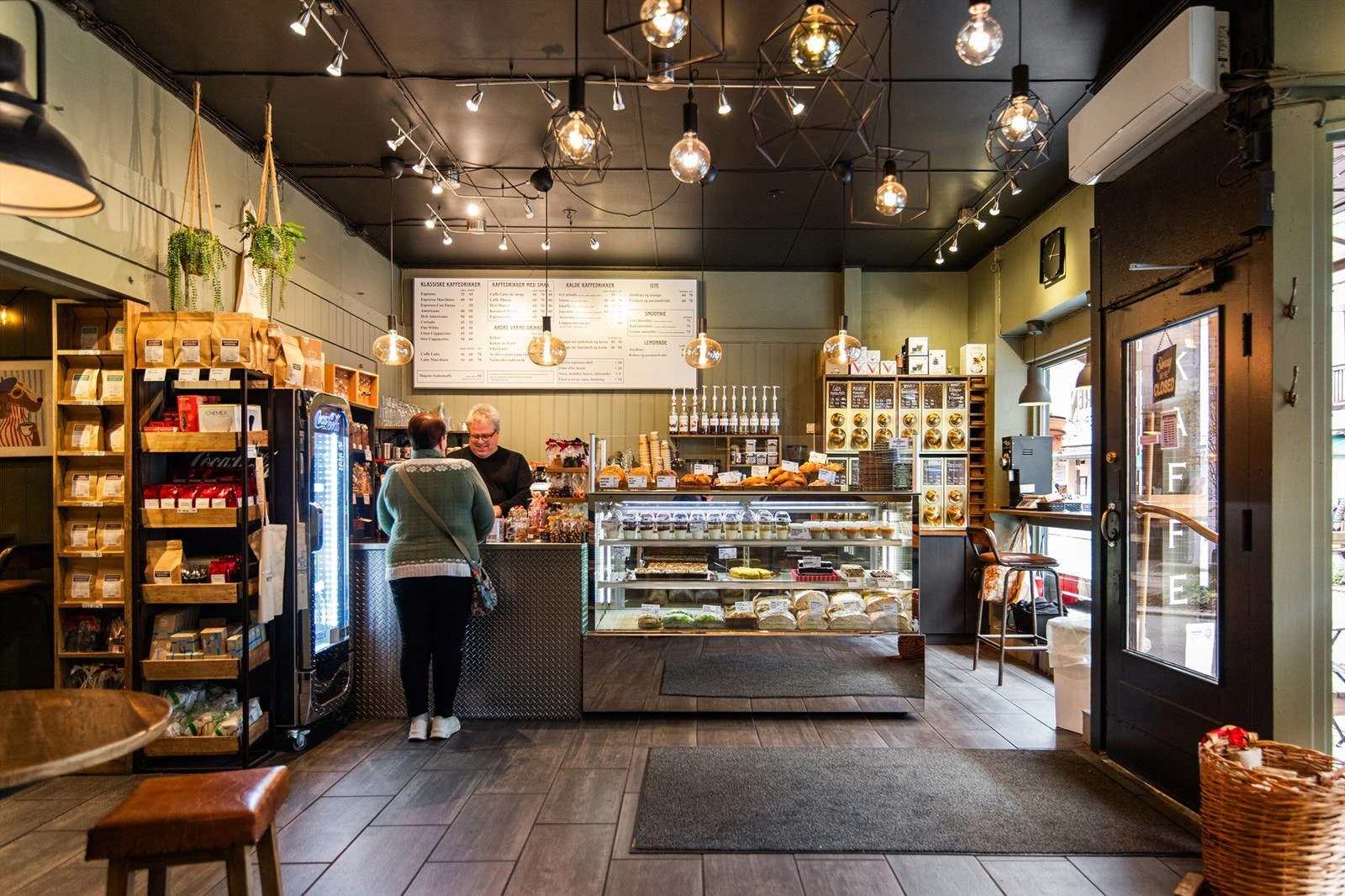 Håndverkeren Kaffebrenneri - Velkommen til en familiedrevet kafé, kaffebrenneri og Iskrembar i Sandefjord sentrum Galleribilde