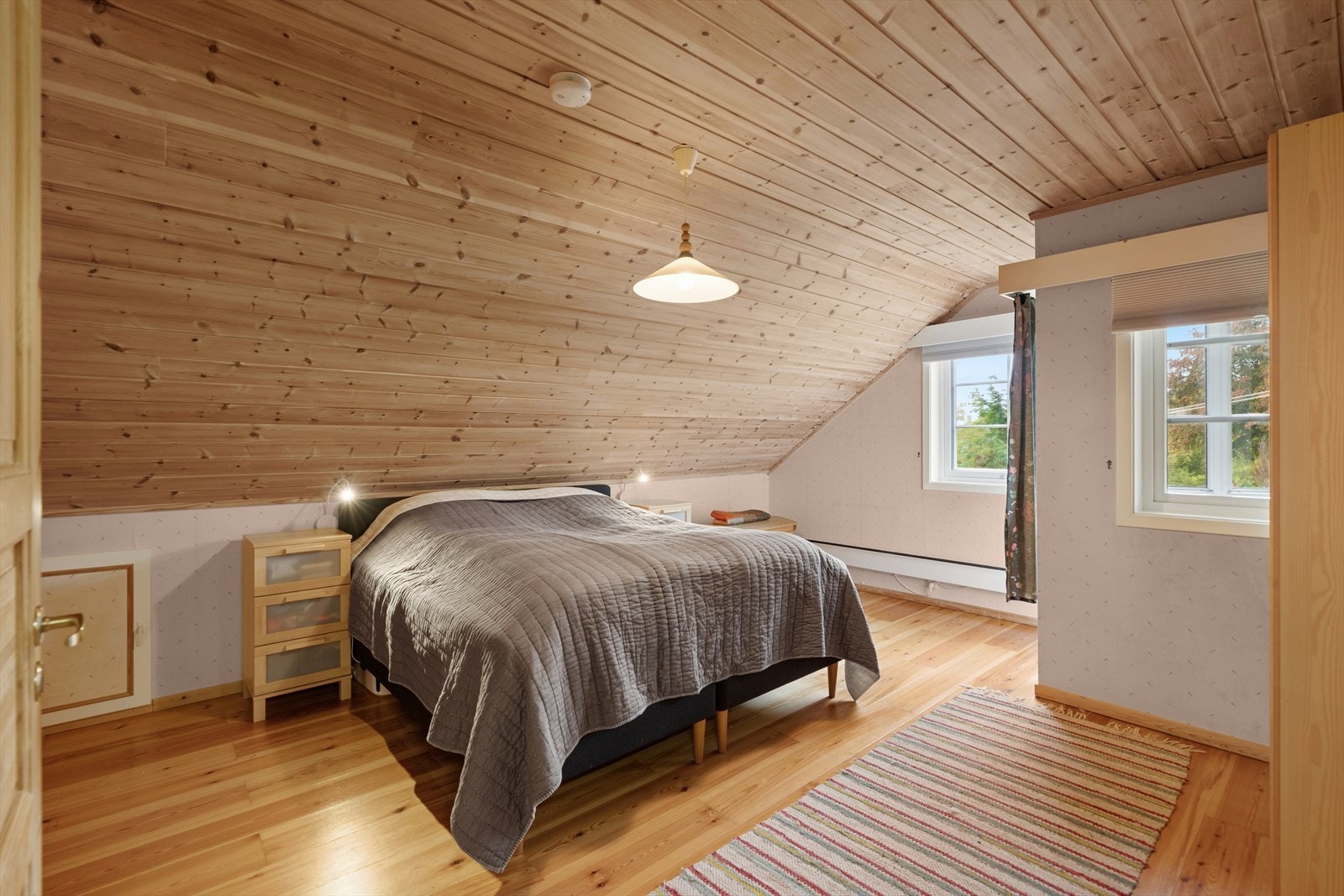 Det er tre soverom i boligen. Galleribilde