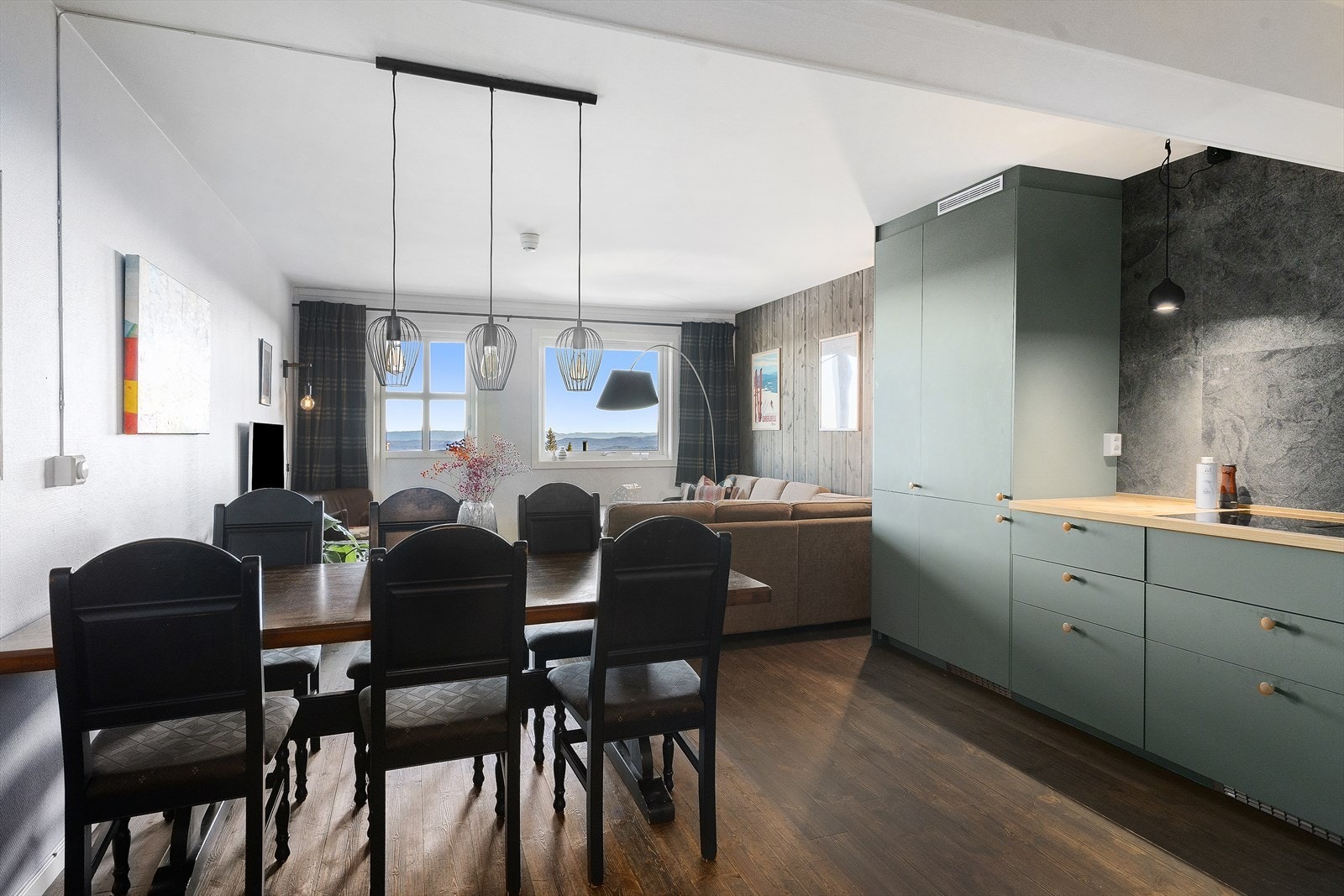 Velkommen til Gamle Fjellhvilveien 7, presentert av Bendik Blumenthal ved Nordvik Eiendomsmegling! Galleribilde