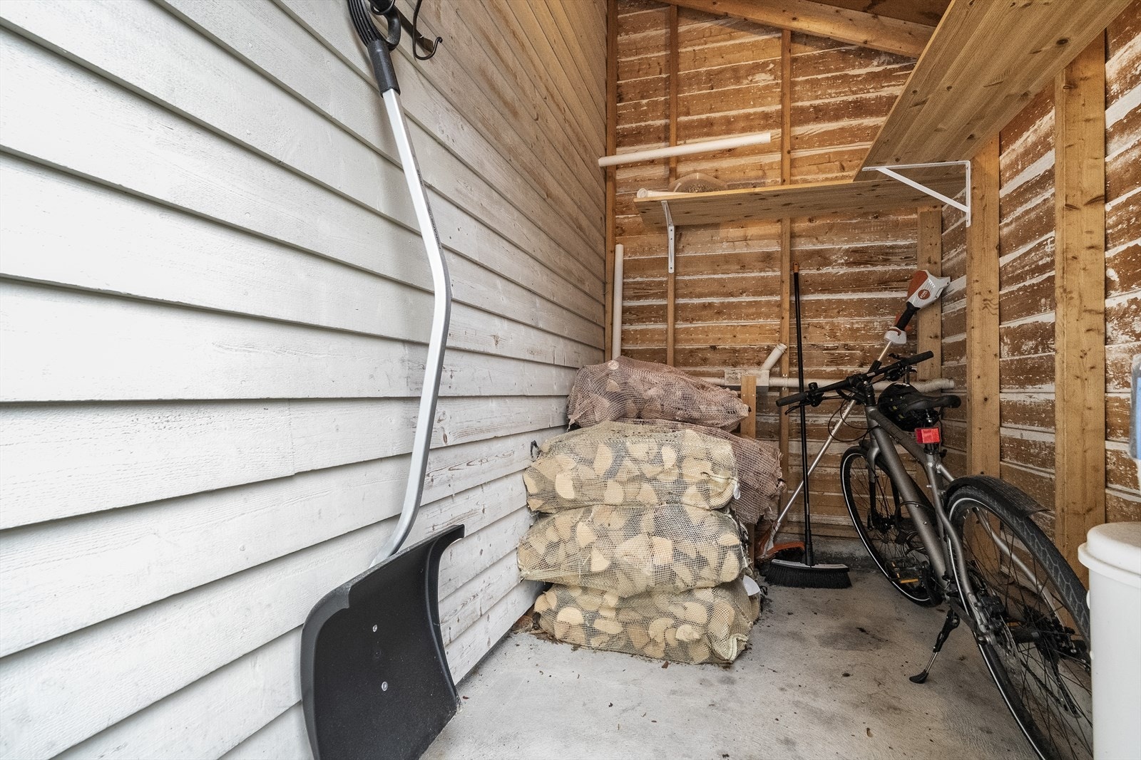 Her er det god oppbevaringsplass. Galleribilde