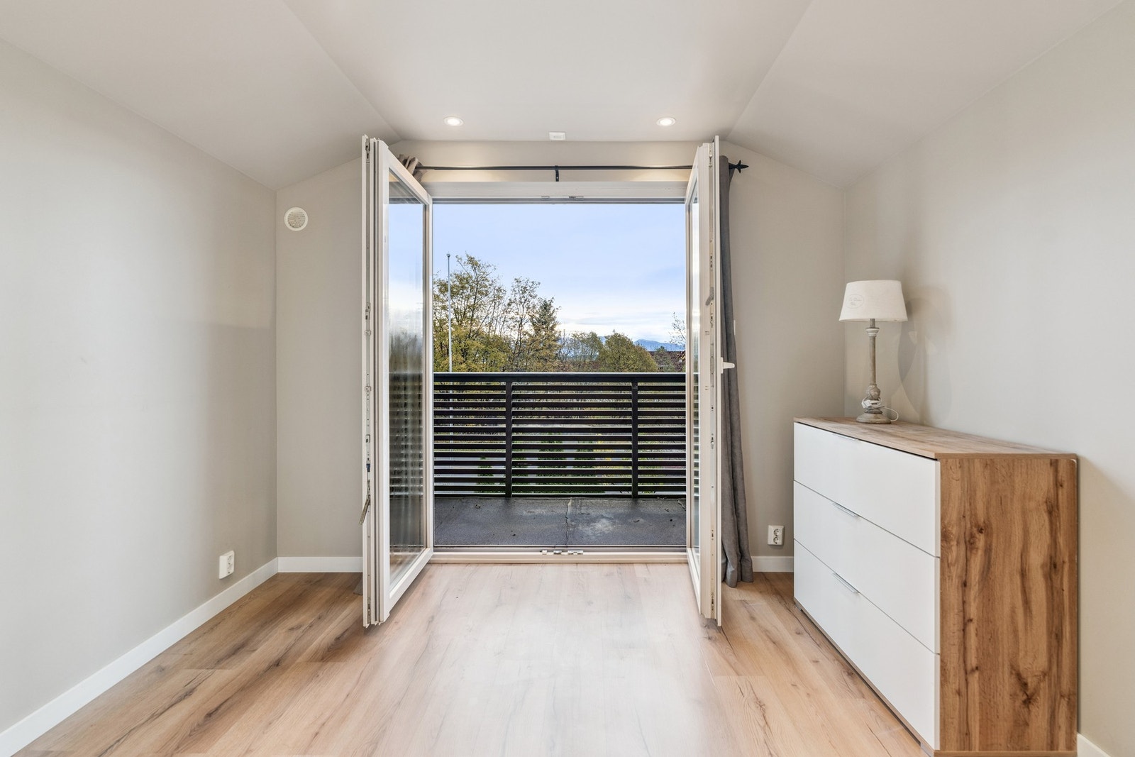 Soverom 3 med utgang til balkong Galleribilde