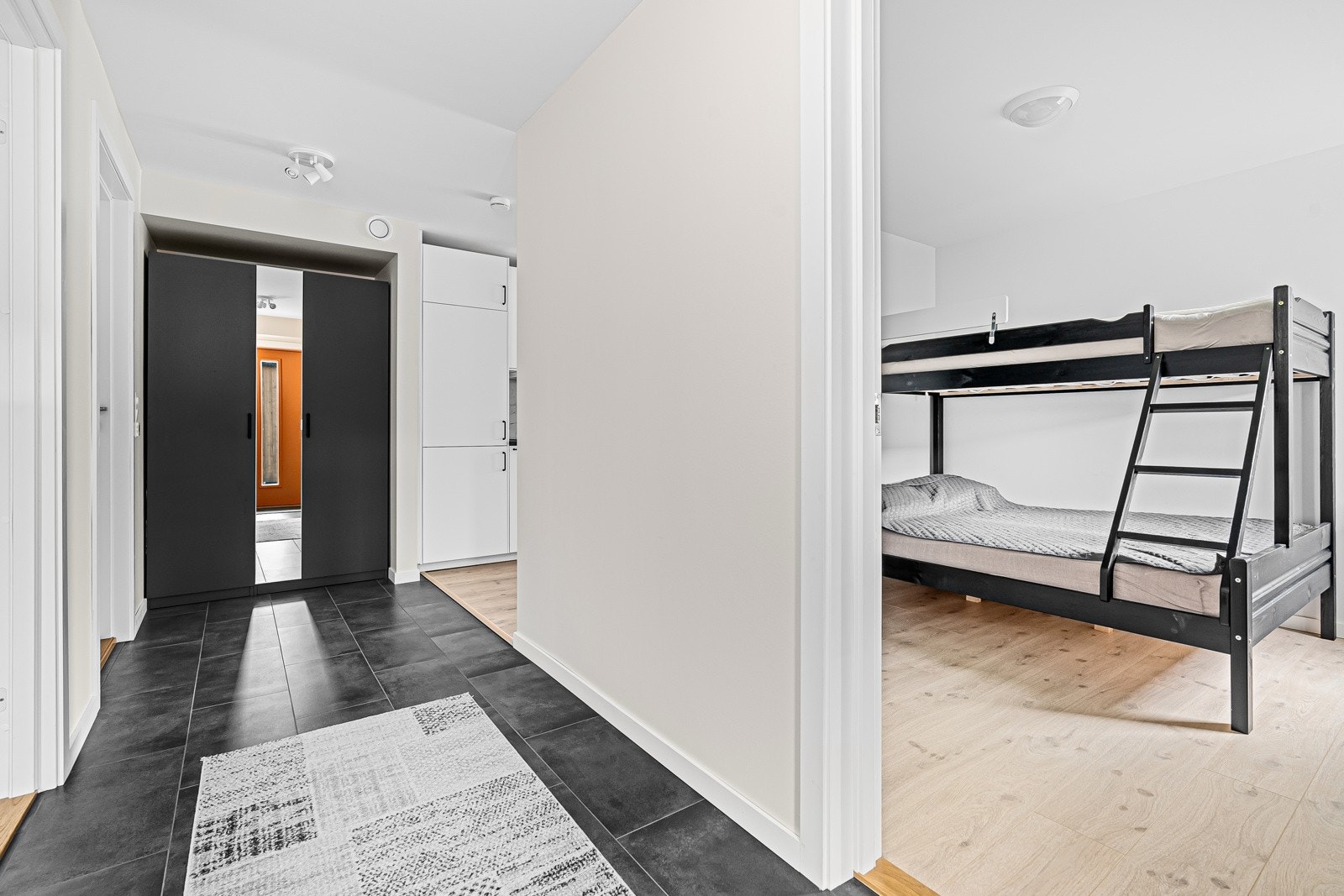 Leiligheten har en fin planløsning og god standard. Galleribilde