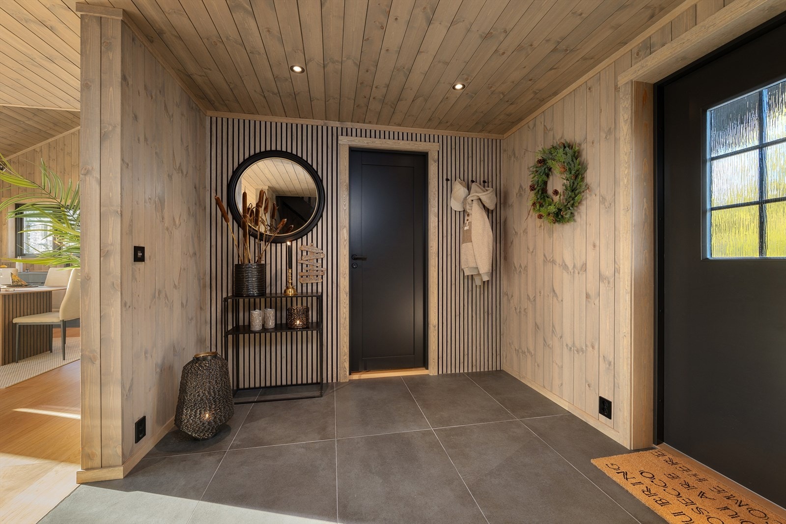 Direkte adkomst fra entreen og inn til vaskerommet. Galleribilde