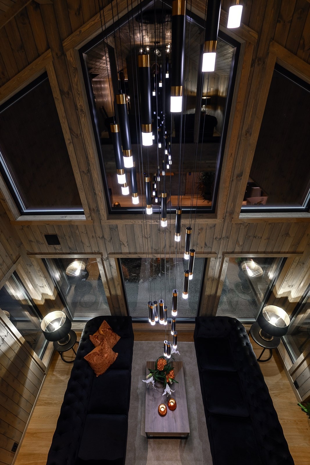 By night! Galleribilde