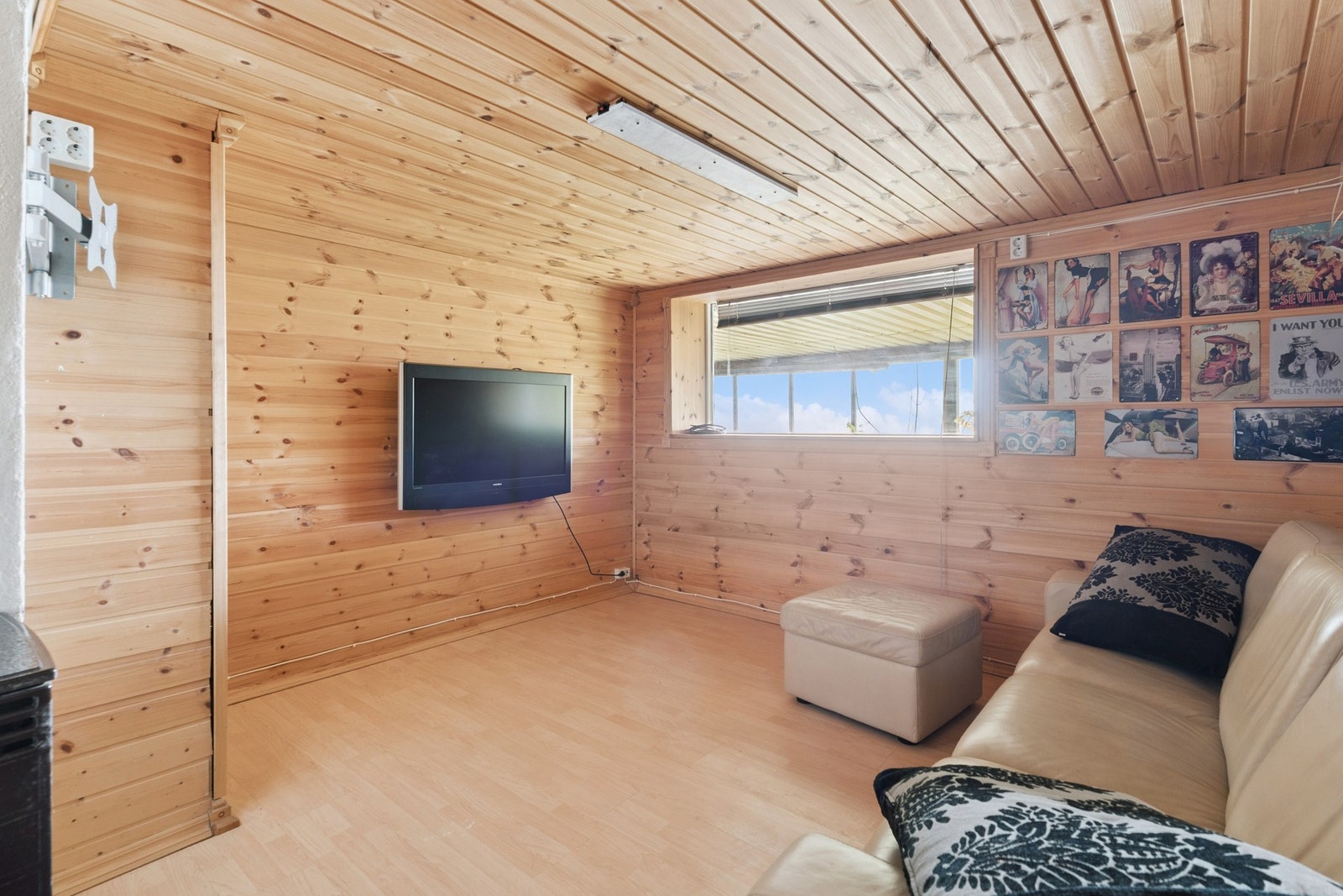 Kjellerstue med god plass! Galleribilde