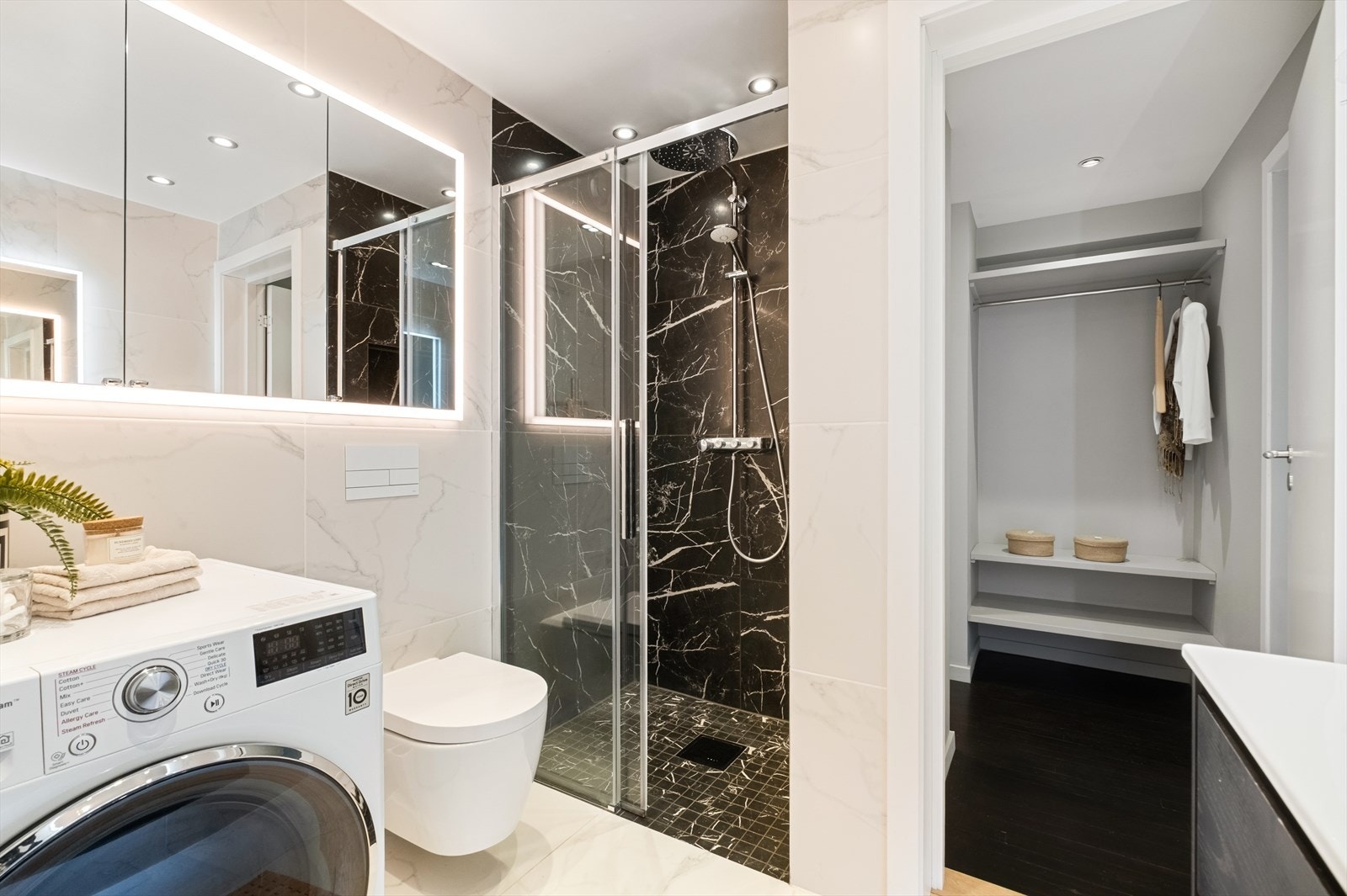 Opplegg for vaskemaskin. Galleribilde