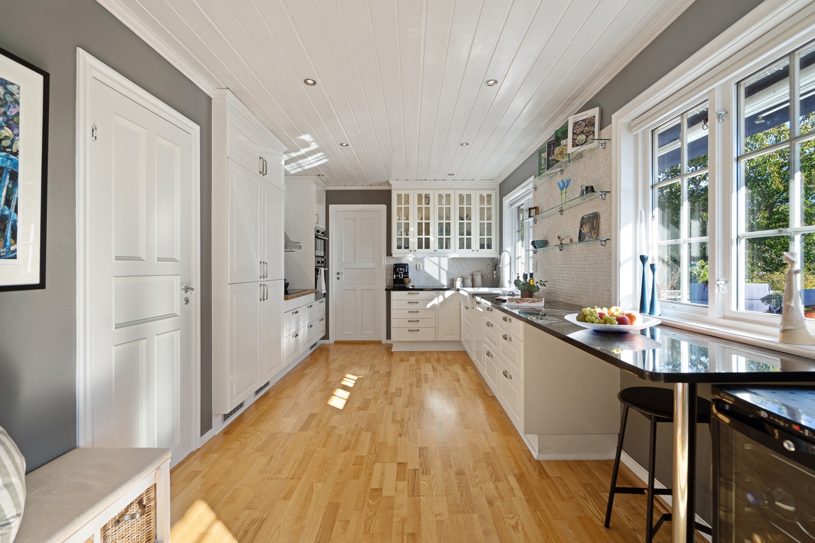 Praktisk og arbeidsvennlig kjøkken Galleribilde