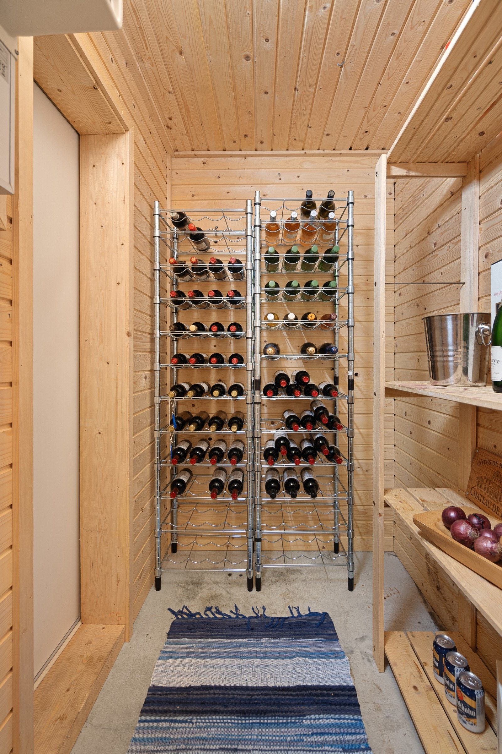 Kjølerom egner seg godt for både oppbevaring av mat og vin Galleribilde