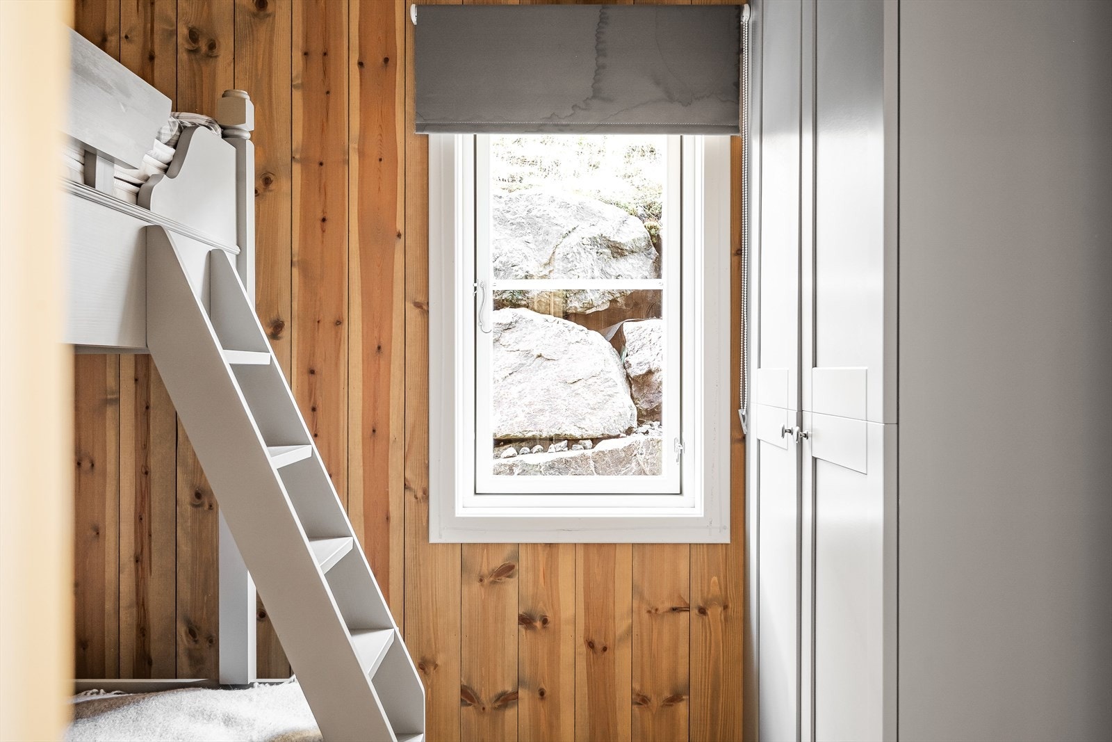 Soverommet har samme gode standard fra 2016 som resten av leiligheten. Galleribilde