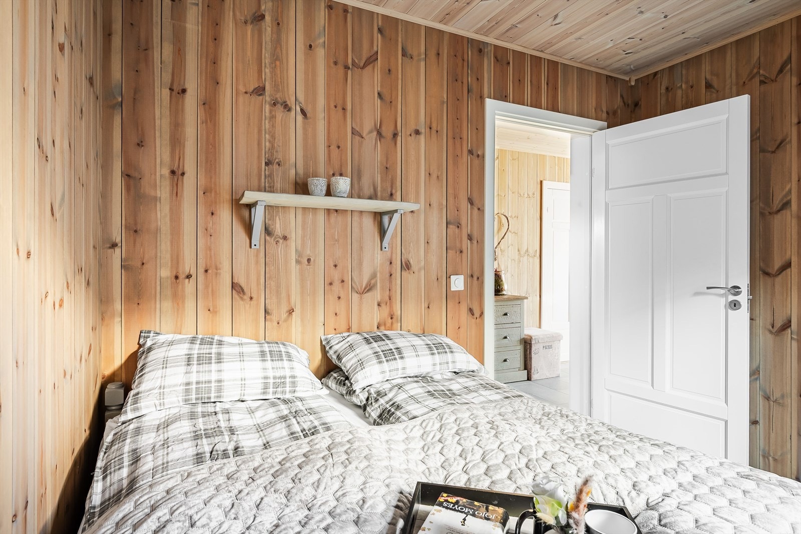 Leiligheten inneholder 3 soverom som i dag er innredet med totalt 8 sengeplasser. Galleribilde