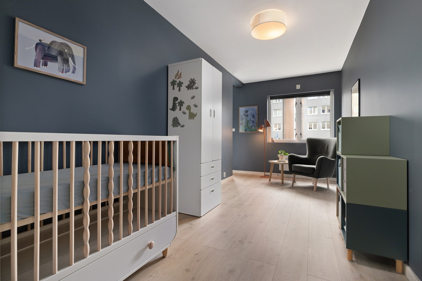 Boligens første soverom er også fin størrelse og er naturligvis fleksibelt i bruk Galleribilde