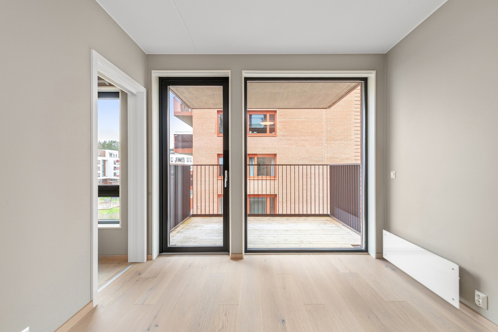 Leiligheten har en fin utforming som gjør det enkelt å møblere. Galleribilde