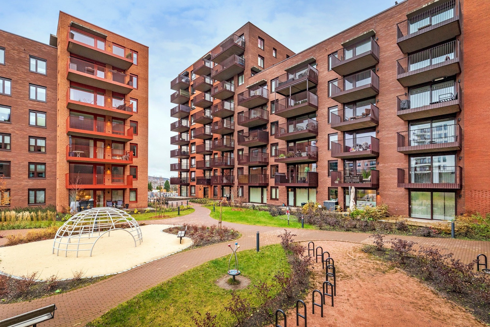 Sameiet har et pent opparbeidet indre gårdsrom. Galleribilde