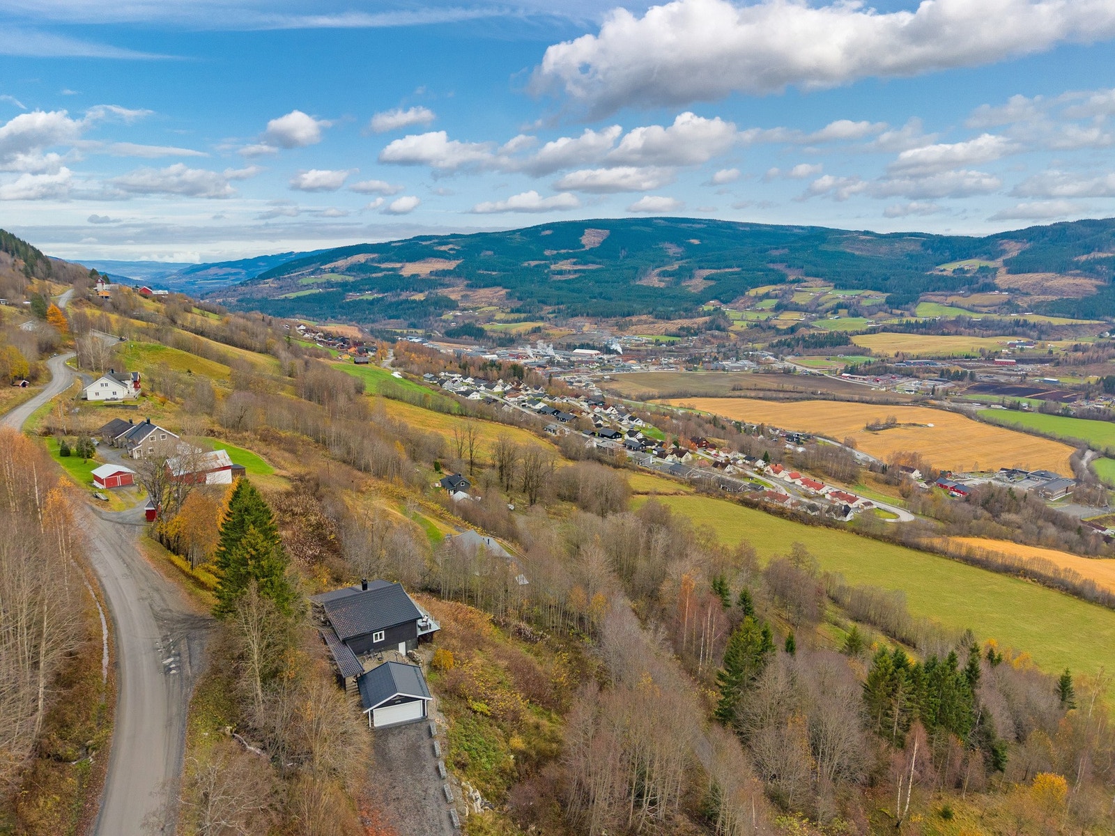 Kort vei til Segalstad Bru. Galleribilde