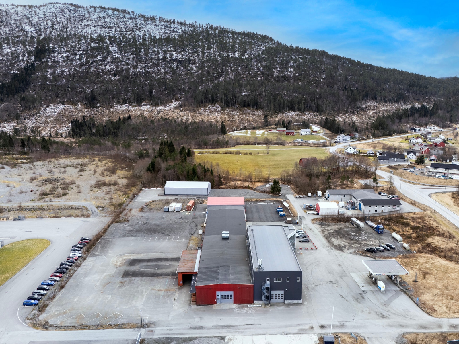 Stette Næringsområde har flere veletablerte bedrifter innenfor bygg og annen industri Galleribilde