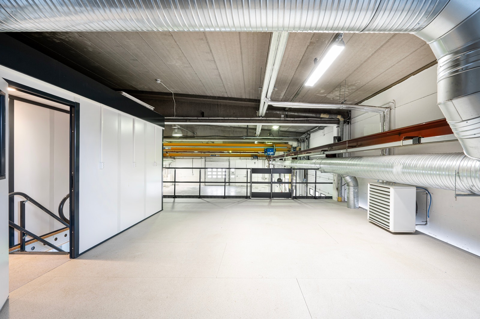 Lager på messanin Galleribilde