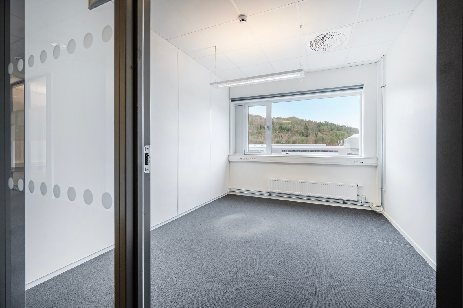 Kontor med 1 arbeidsplass Galleribilde