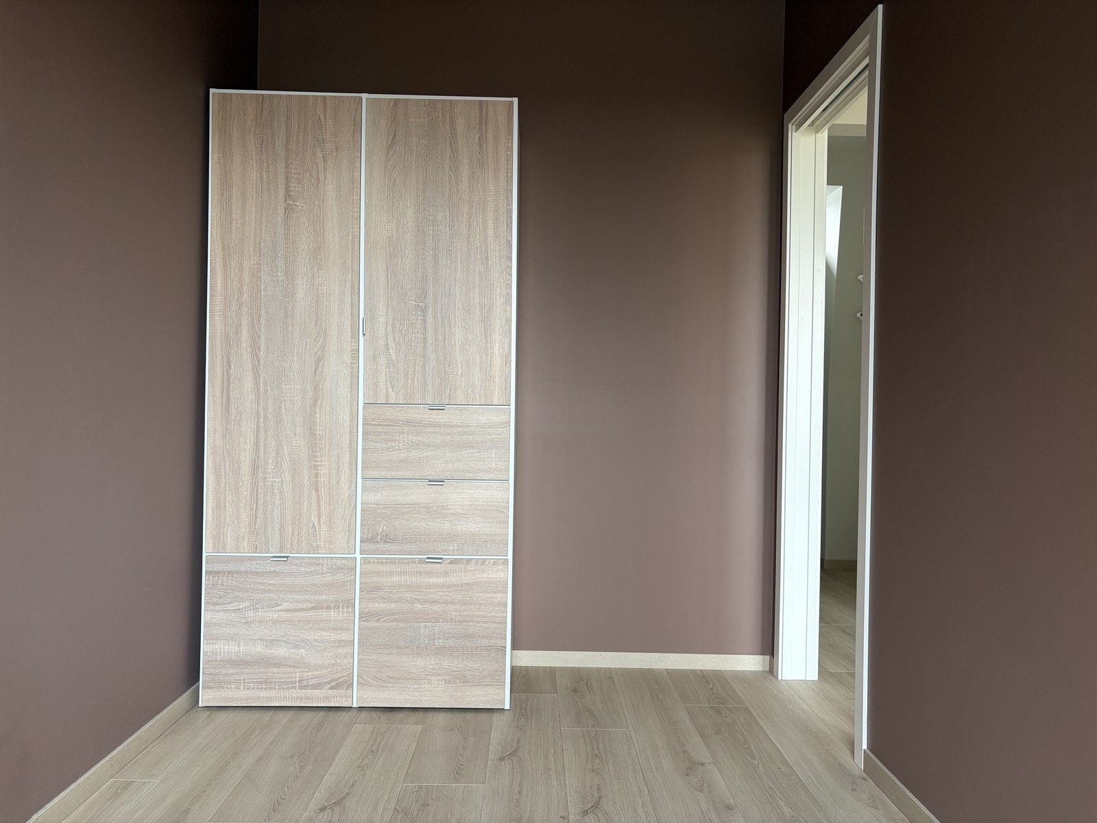 Garderobe Galleribilde