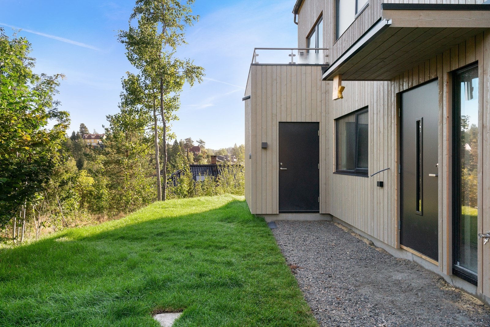 Boligen ligger skjermet og tilbaketrukket til. Galleribilde