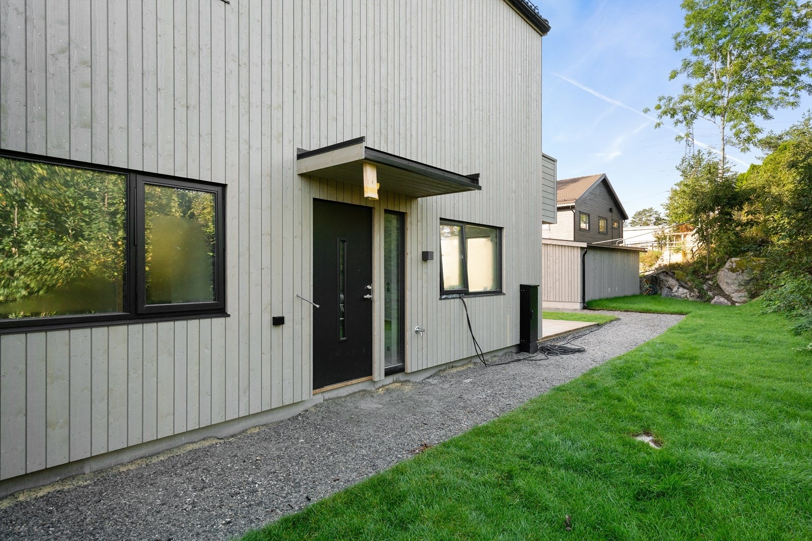 Fra hovedsoverommet i 1. etasje er det egen inngang. Galleribilde