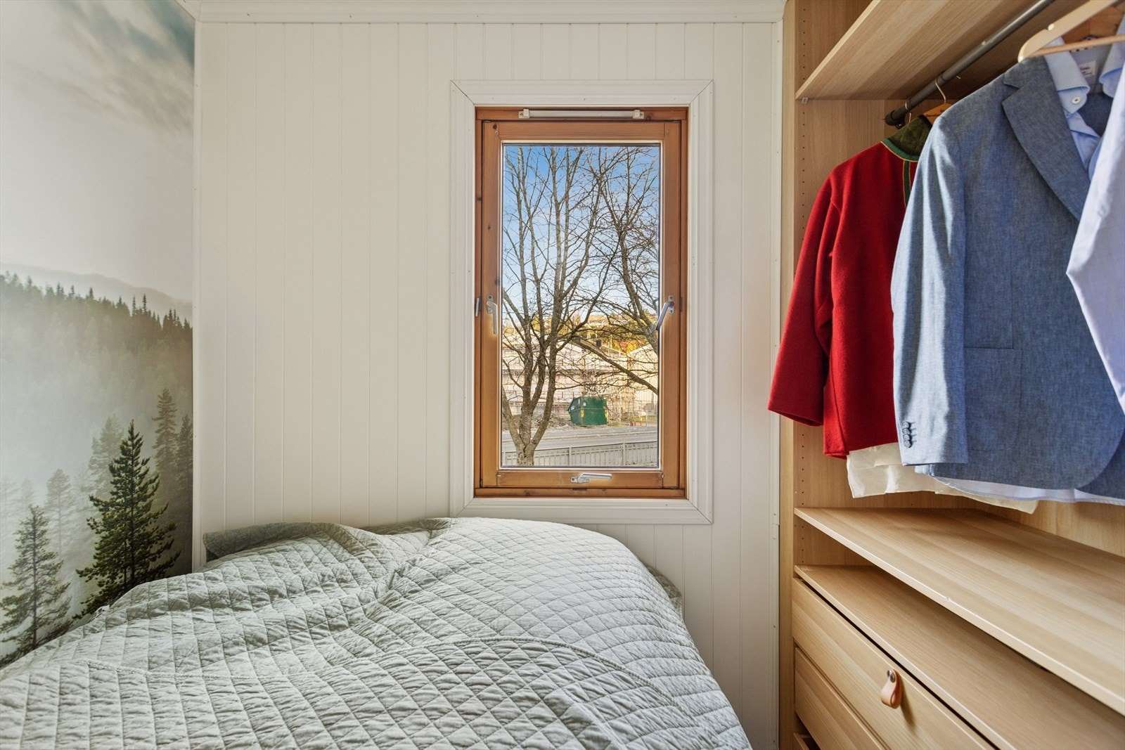 Sovealkove med garderobe Galleribilde