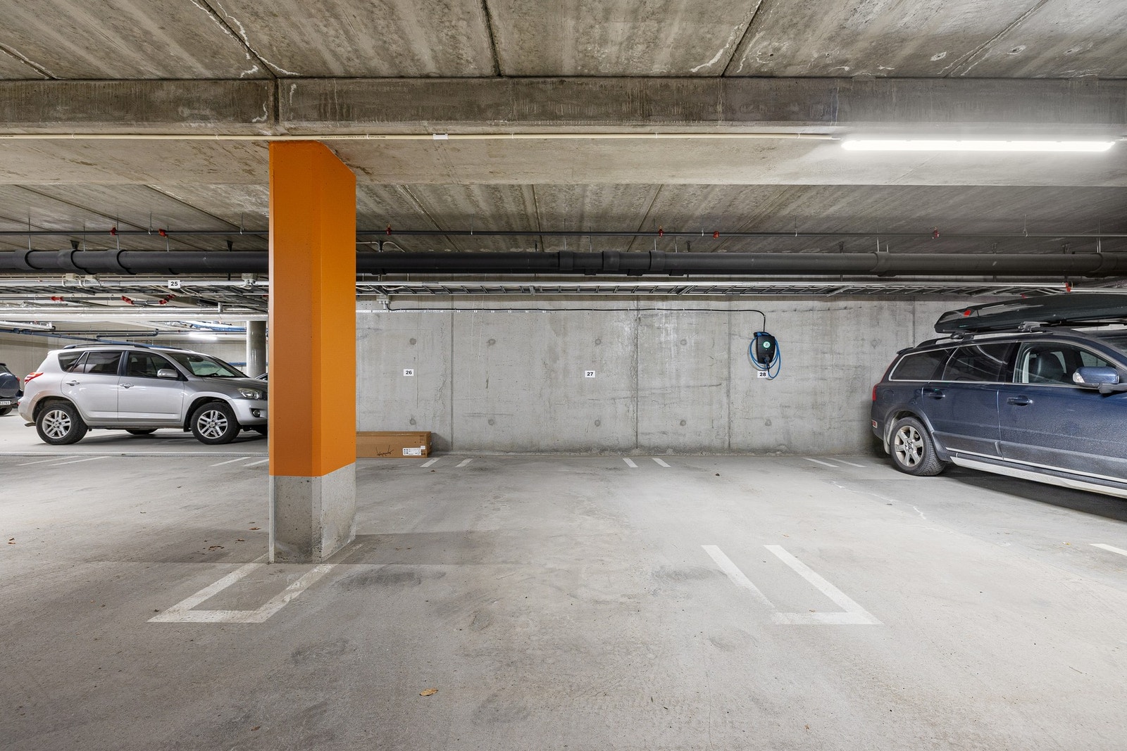 Det medfølger én fast parkeringsplass i oppvarmet parkeringskjeller. Galleribilde