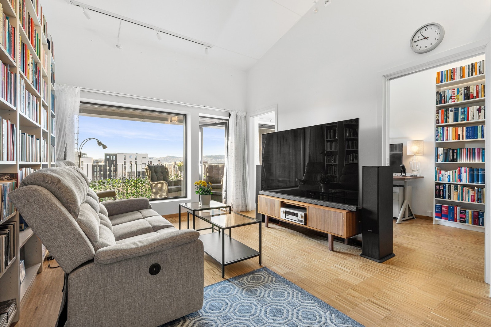 Leiligheten er en del av et unikt boligprosjekt bestående av energieffektive Powerhouse-leiligheter, utviklet med fokus på bærekraft og fremtidens bokvalitet. Galleribilde