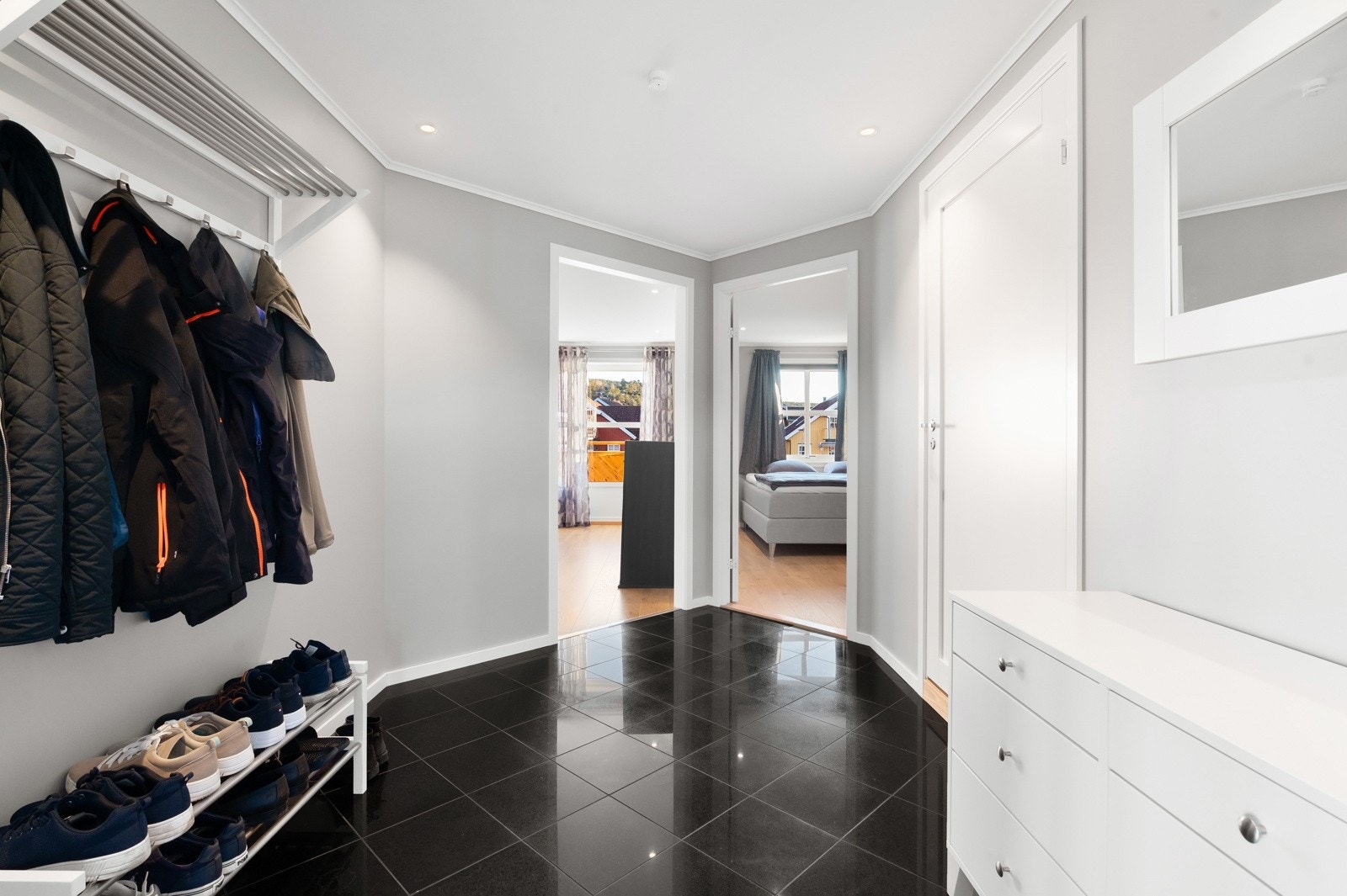 Takk for besøket - velkommen til visning! Galleribilde