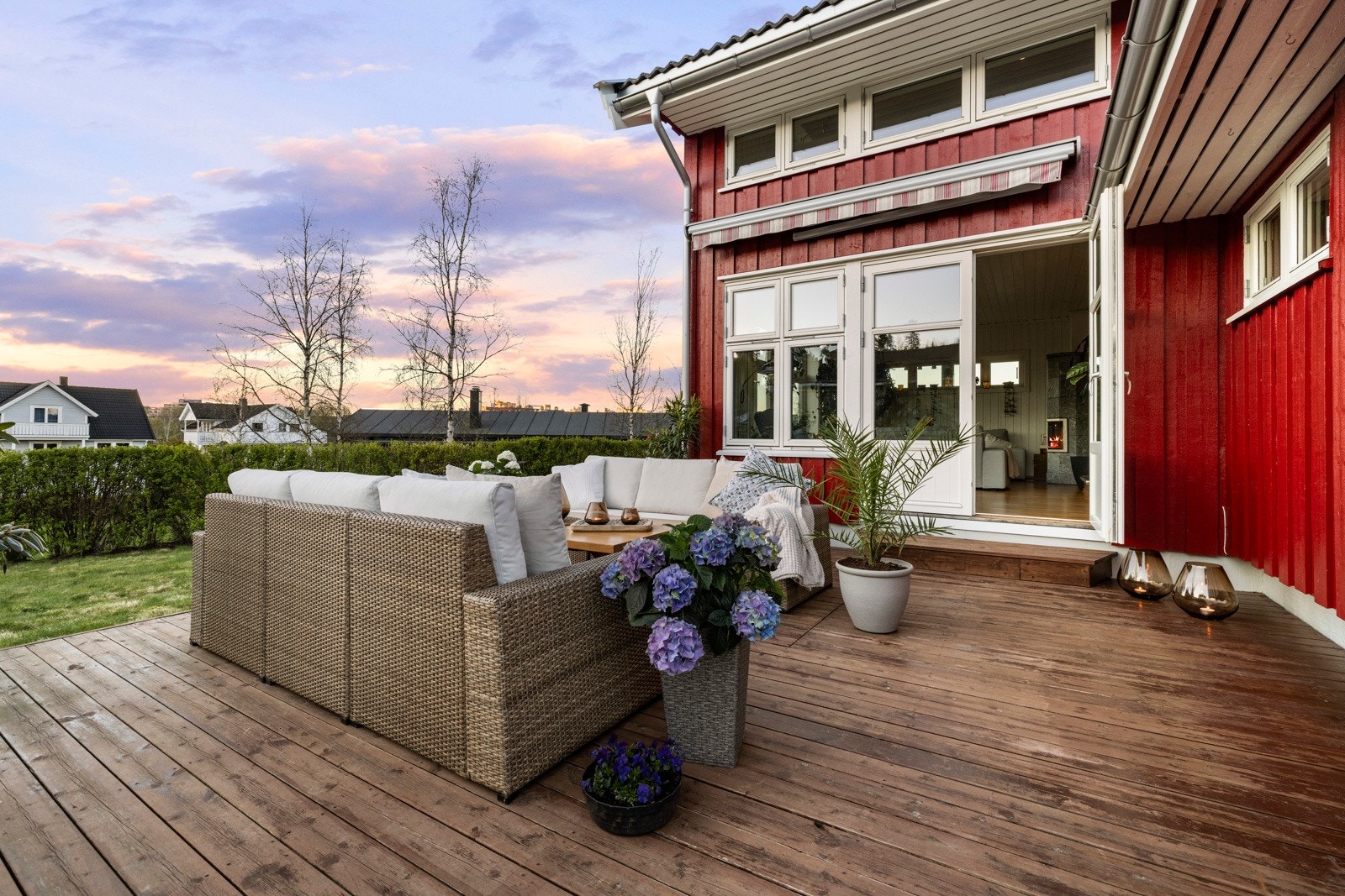 Terrassen kveld. Galleribilde