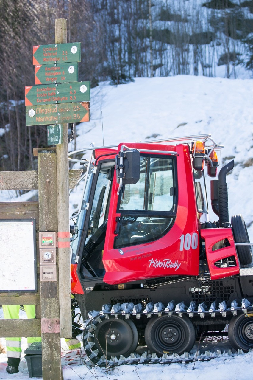 Er man glad i å gå på ski er det enkel adkomst til flotte skispor rett ved boligen. Galleribilde