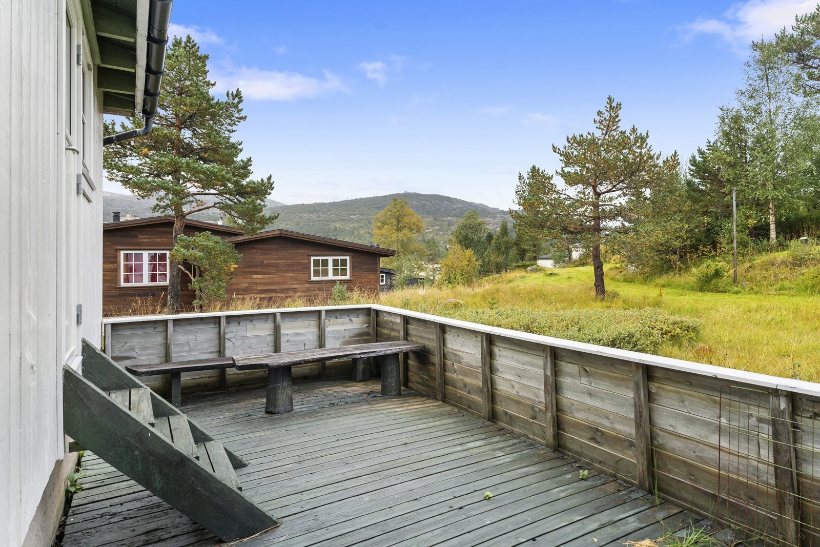 Utgang til veranda fra kjøkken Galleribilde