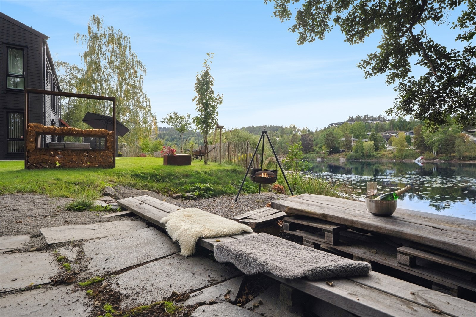 Et herlig sted å nyte varme sommerdager og lune kvelder. Galleribilde