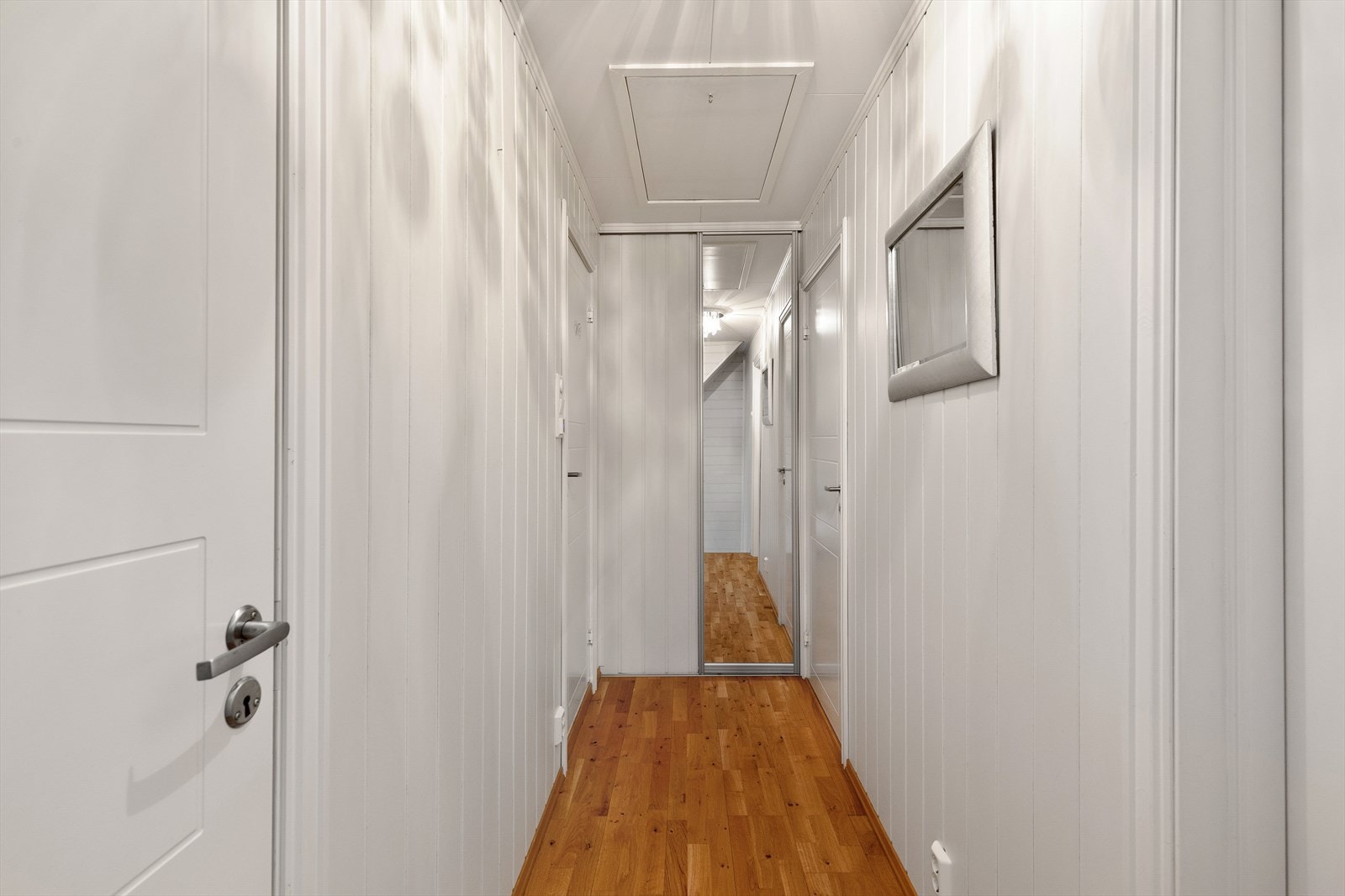 I 2. etasje har ein tre soverom og bad. Galleribilde