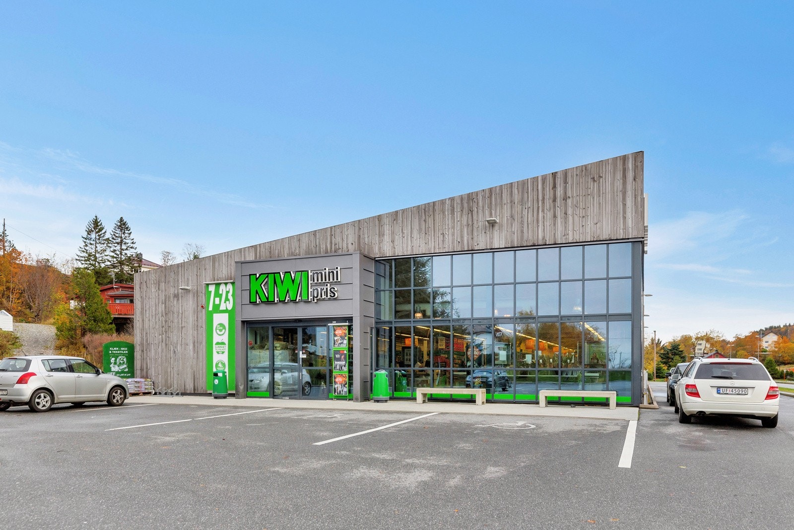 Det er gåavstand til de aller fleste butikker, og sentrumsfasiliteter. Galleribilde