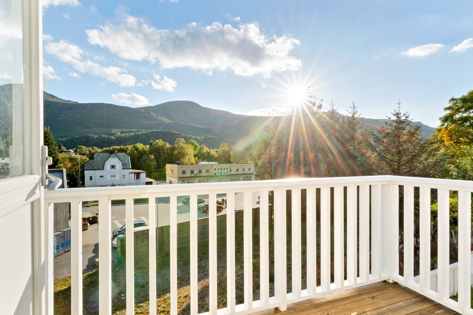 Veranda med utgang fra stuen. Galleribilde