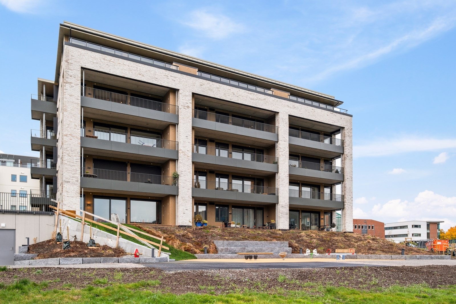 Bygningen ble innflytningsklar i 2025, og har 5 års garanti. Galleribilde