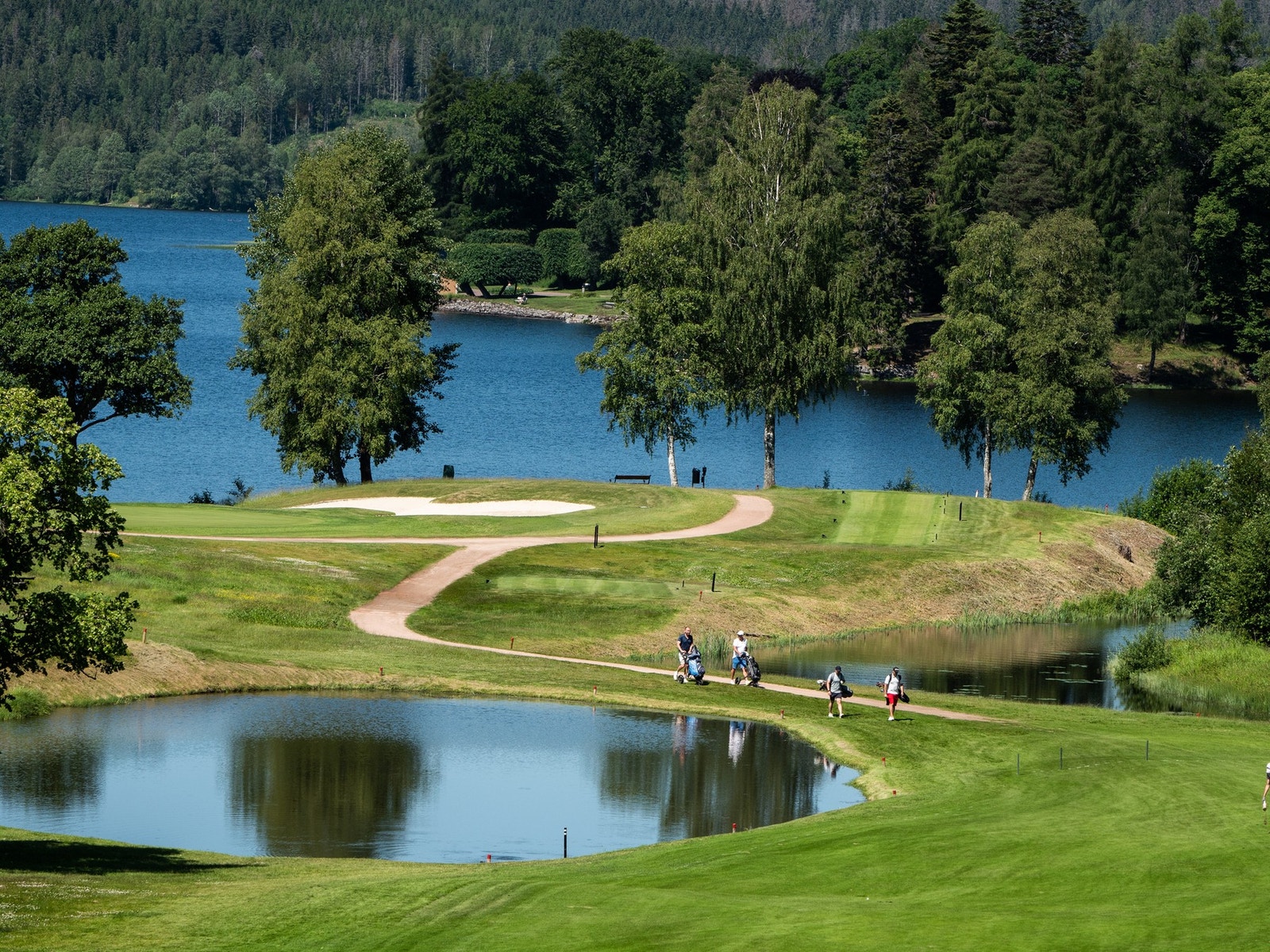 Bogstad golfbane ligger bare en kort kjøretur unna