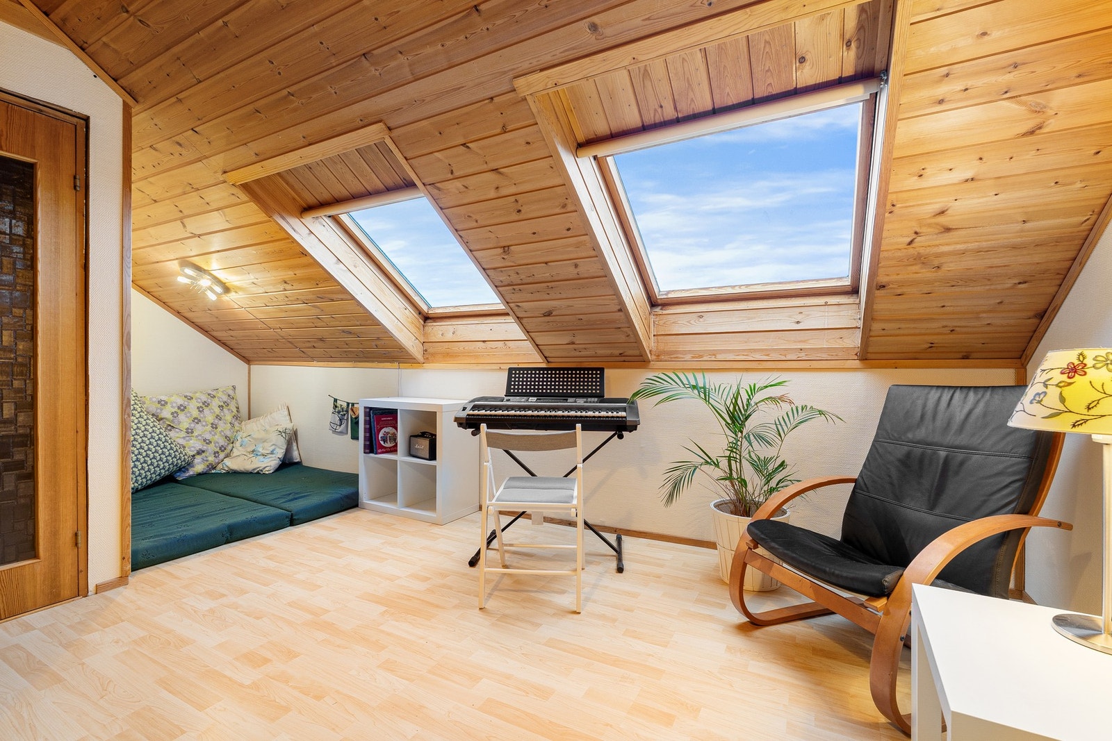 Loftsrommet er på hele 16,9 kvm. Galleribilde