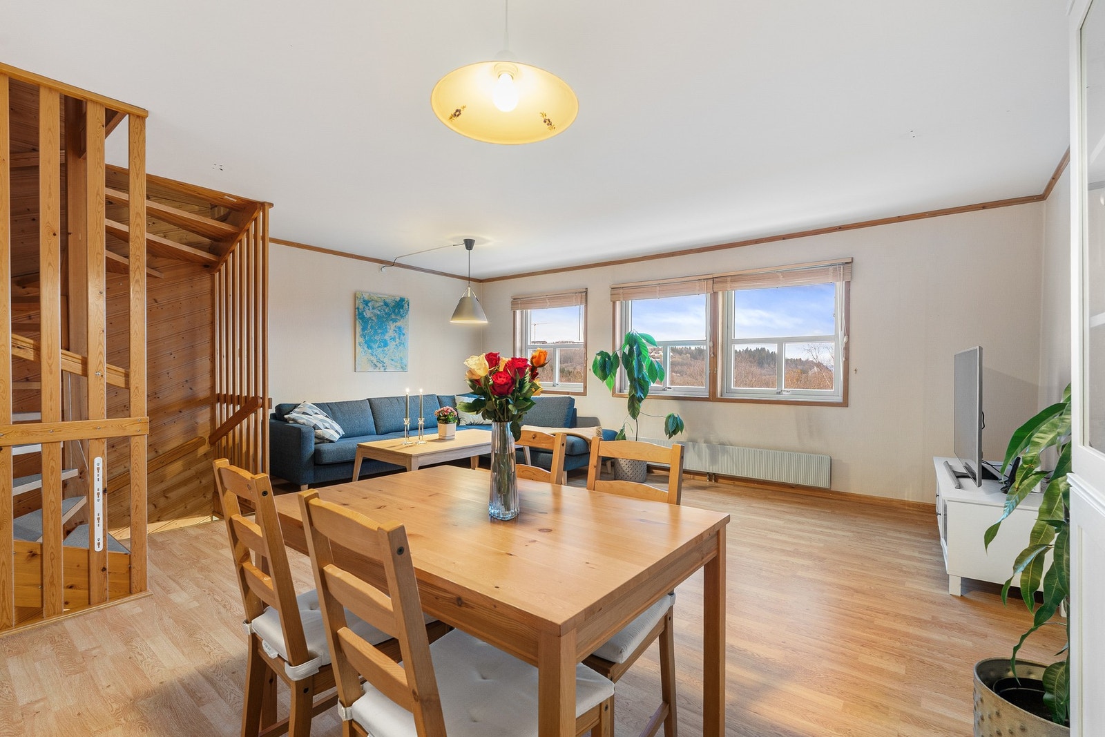 Det medfølger fast parkeringsplass i p-kjeller. Galleribilde