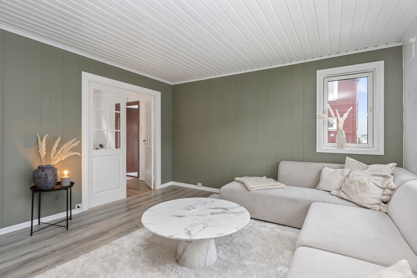 Her finnes gode møbleringsmuligheter, og sonene kan enkelt bytte plass for å skape variasjon og fornyelse i rommet Galleribilde