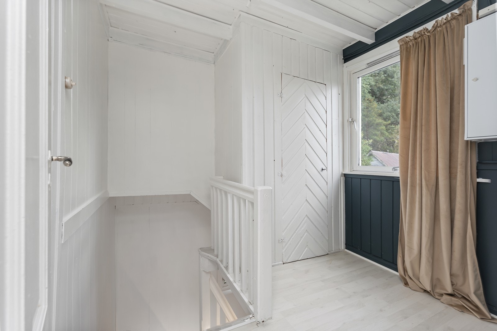 Gang med bod/ kott Galleribilde