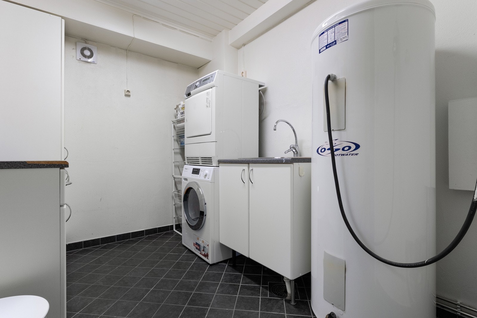 Vaskerommet er på 6,5 m² Galleribilde