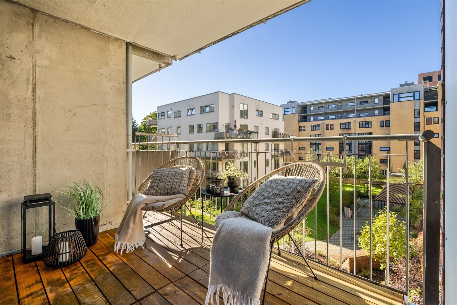 En lys og flott 2-roms med heis, balkong og gode solforhold Galleribilde