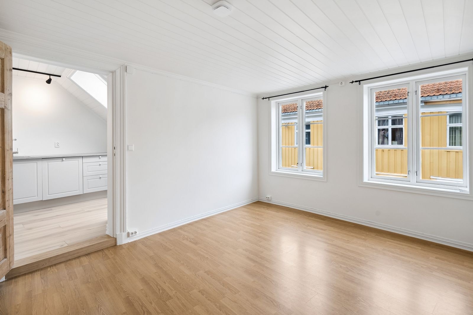 Stue mot kjøkken Galleribilde