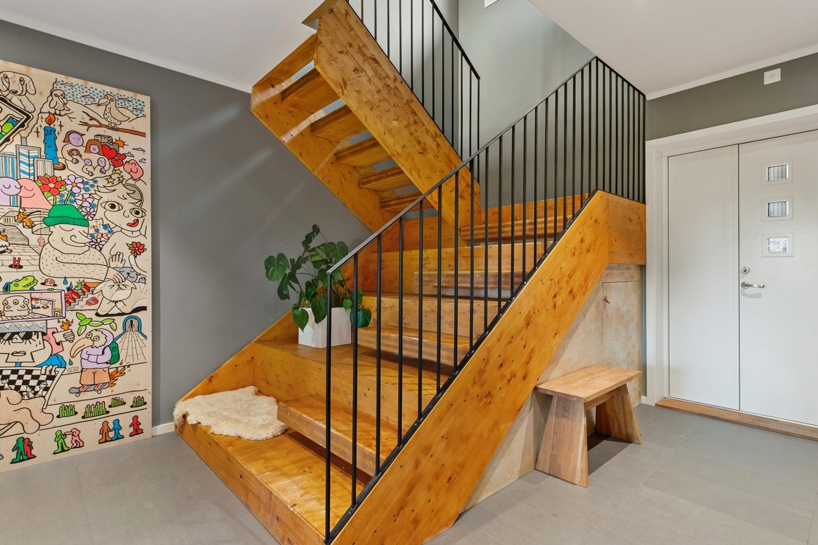 Boligen har en svært god planløsning som egner seg godt til barnefamilier. Galleribilde