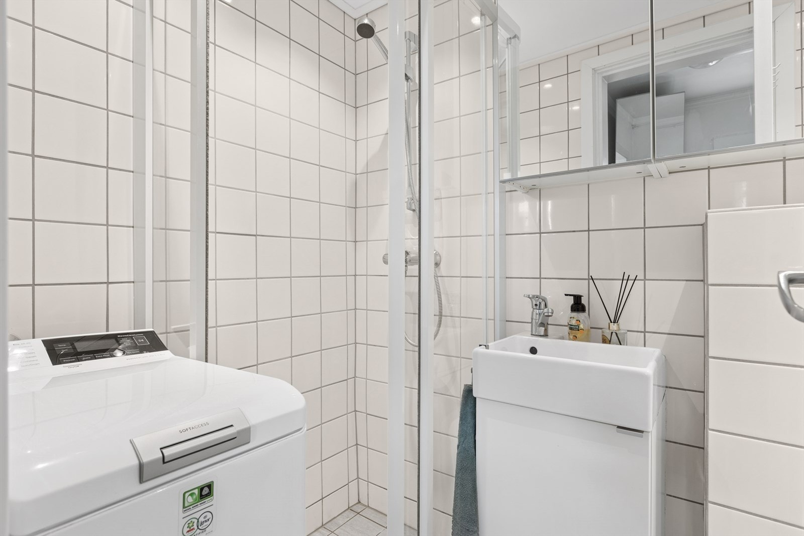 Pent flislagt baderom oppgradert i 2015. Galleribilde